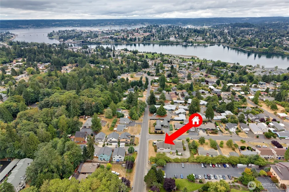 442 E 31st Street #D3 Bremerton, WA 98310