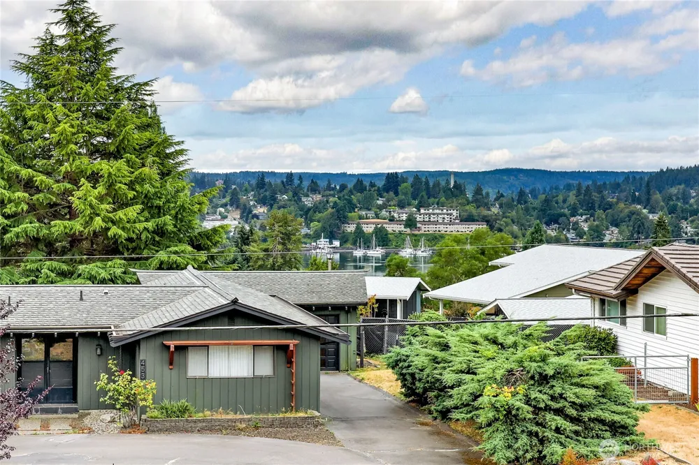 442 E 31st Street #D3 Bremerton, WA 98310