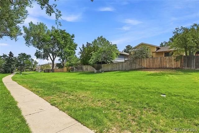 2811 S Ursula Court S Aurora, CO 80014