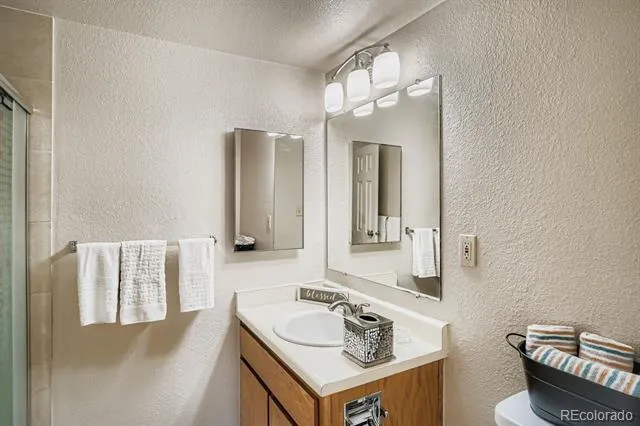 10650 E Tennessee Avenue #209 Aurora, CO 80012