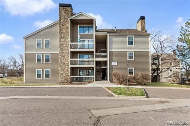 4896 S Dudley Street #6-8 Littleton, CO 80123