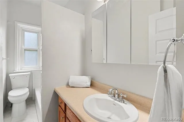 392 Clarkson #A Denver, CO 80218