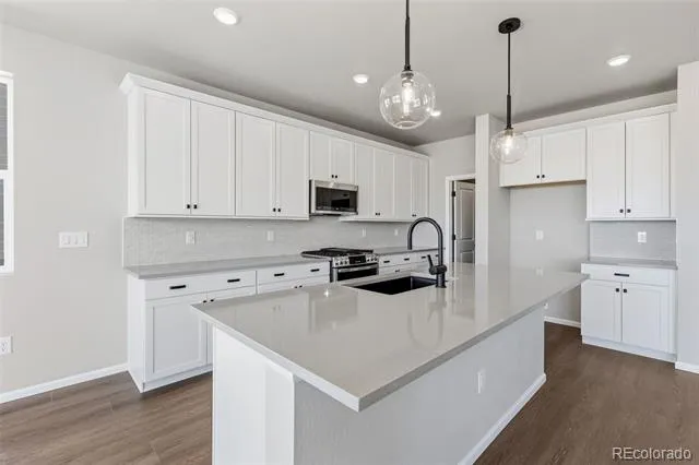 24382 E Atlantic Drive Aurora, CO 80016