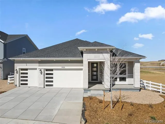 1933 S Eaton Park Way Aurora, CO 80016
