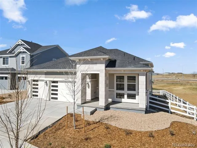 1933 S Eaton Park Way Aurora, CO 80016