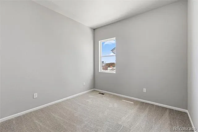 1933 S Eaton Park Way Aurora, CO 80016