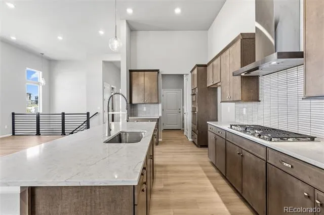 1933 S Eaton Park Way Aurora, CO 80016