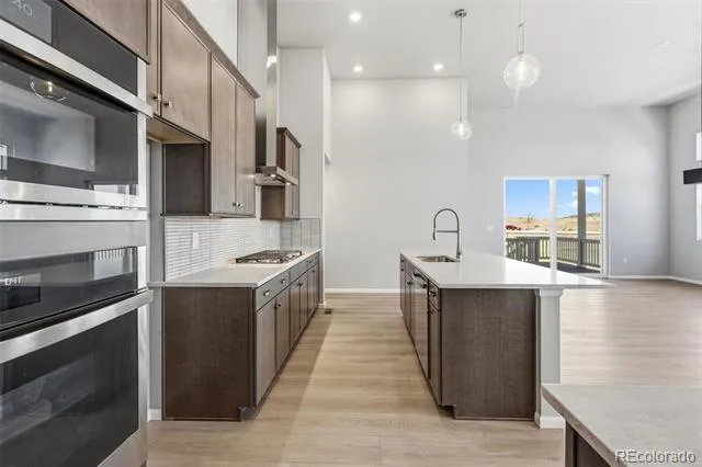 1933 S Eaton Park Way Aurora, CO 80016