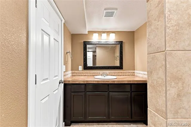 5565 Jericho Court Denver, CO 80249