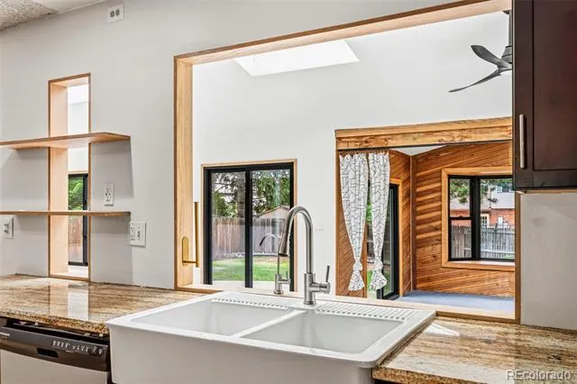 1684 E Dry Creek Place Centennial, CO 80122