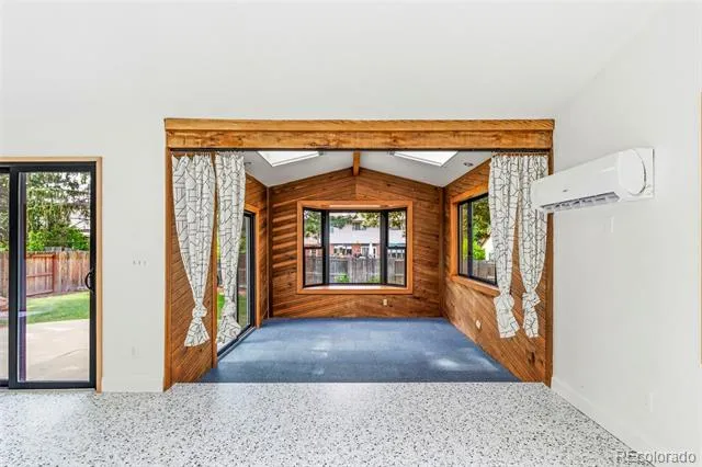 1684 E Dry Creek Place Centennial, CO 80122