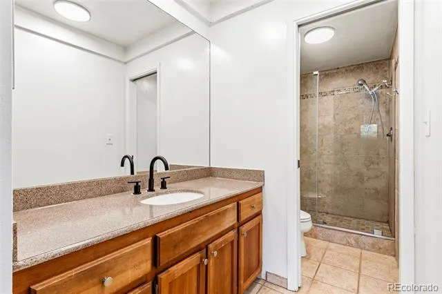 1684 E Dry Creek Place Centennial, CO 80122