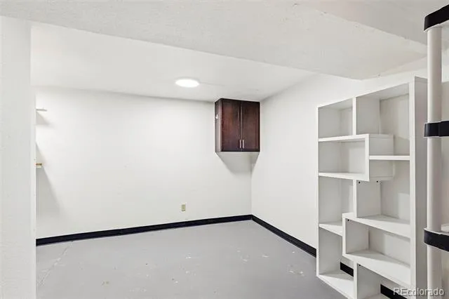 1684 E Dry Creek Place Centennial, CO 80122