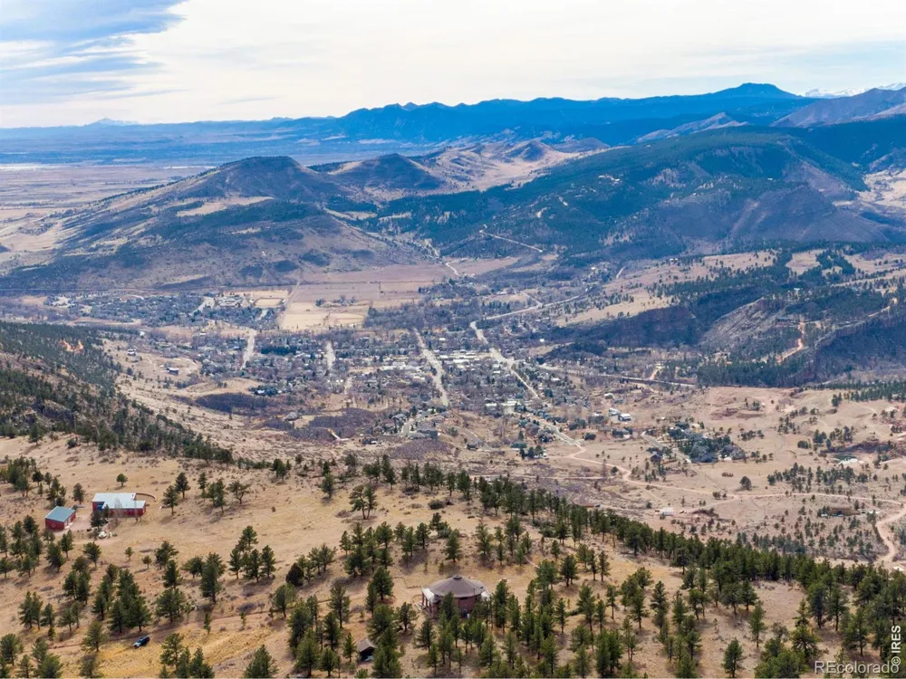 3001 Eagle Ridge Road Lyons, CO 80540
