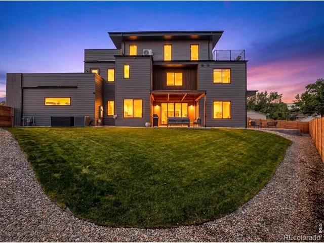 16103 W 14th Avenue Golden, CO 80401