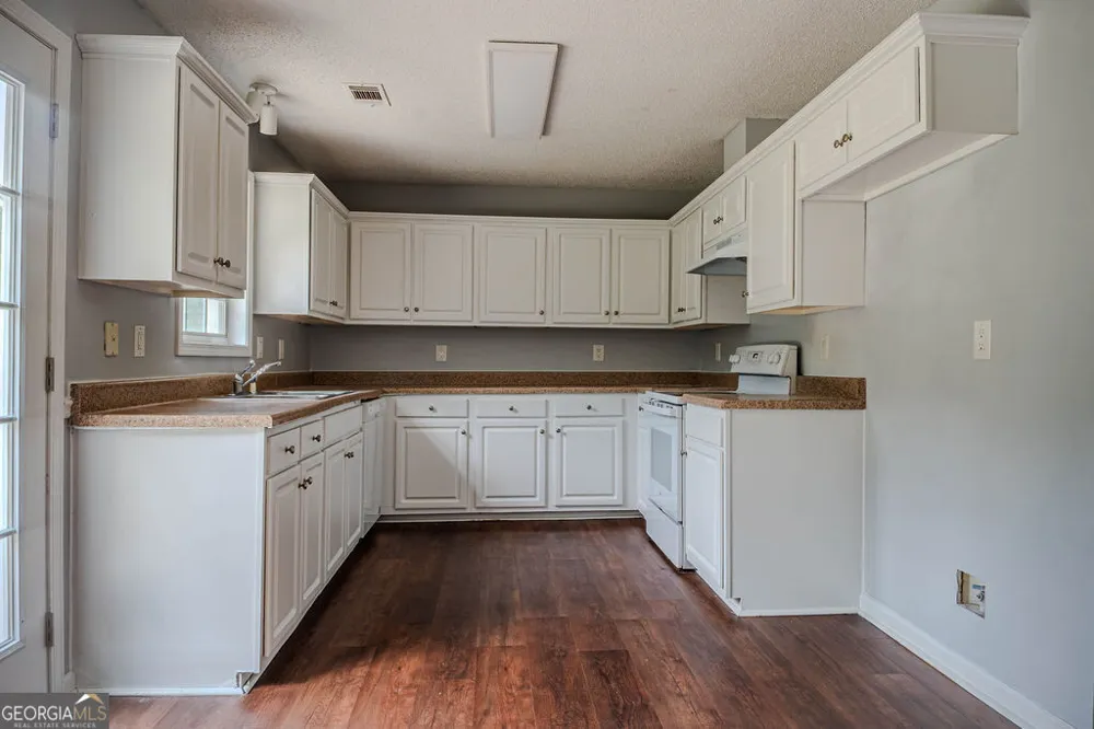 156 Whispering Pines TRL Milner, GA 30257