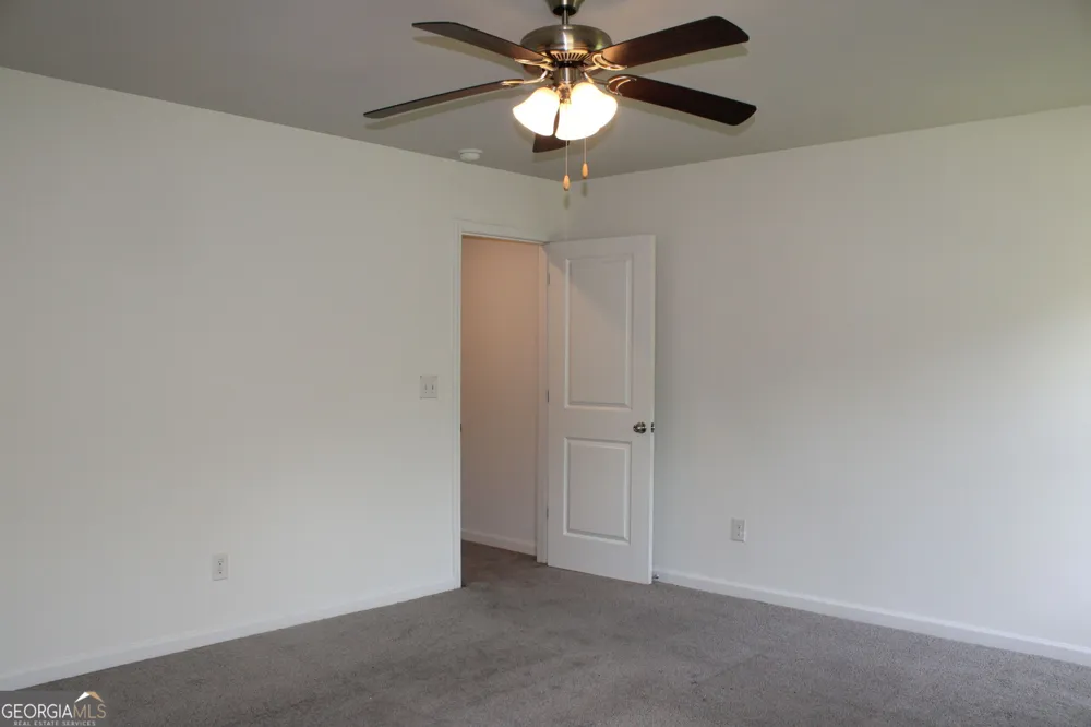 9220 Golfview CIR Covington, GA 30014