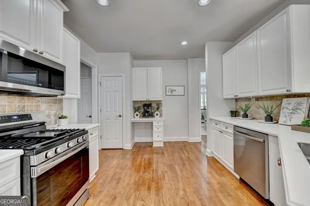 455 Hillcrest View DR Suwanee, GA 30024