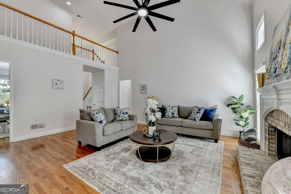 455 Hillcrest View DR Suwanee, GA 30024