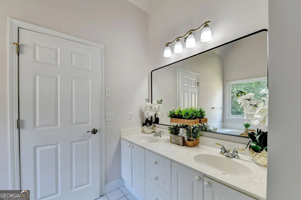 455 Hillcrest View DR Suwanee, GA 30024