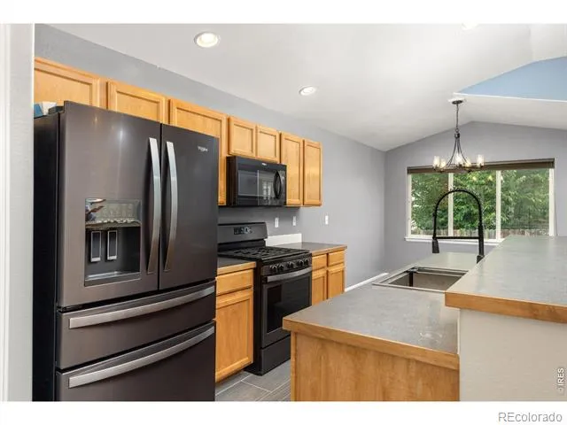 327 Fossil Drive Johnstown, CO 80534