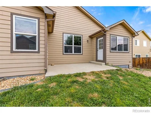 327 Fossil Drive Johnstown, CO 80534