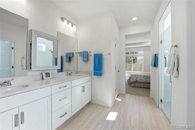 5102 Quatar Street Aurora, CO 80019