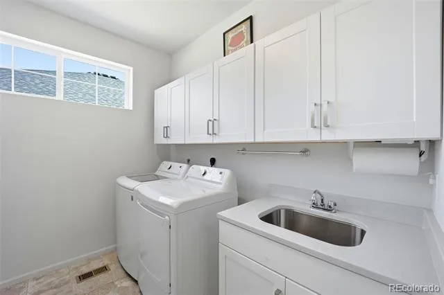 5102 Quatar Street Aurora, CO 80019