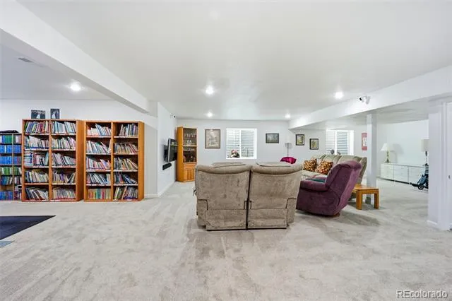 5102 Quatar Street Aurora, CO 80019