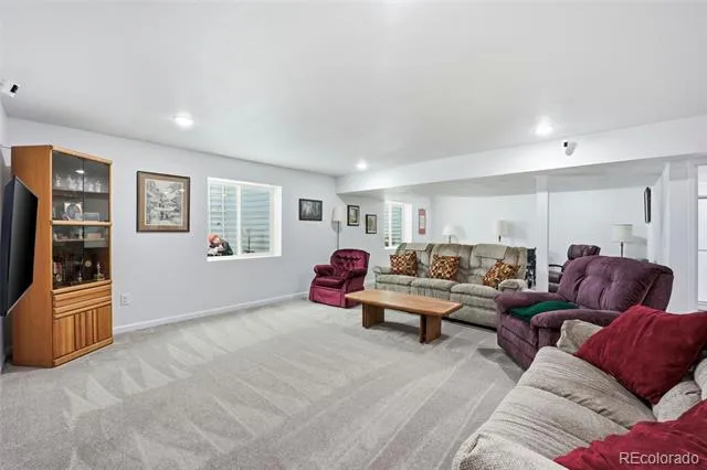 5102 Quatar Street Aurora, CO 80019