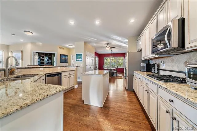 8251 S Quatar Circle Aurora, CO 80016