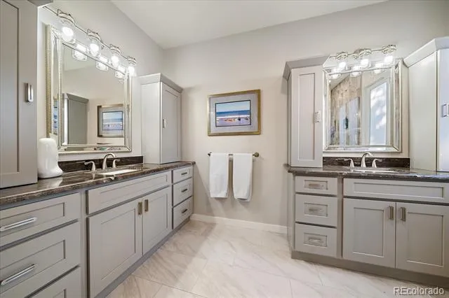 8251 S Quatar Circle Aurora, CO 80016