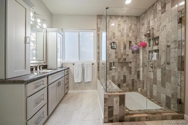 8251 S Quatar Circle Aurora, CO 80016