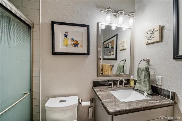 8251 S Quatar Circle Aurora, CO 80016