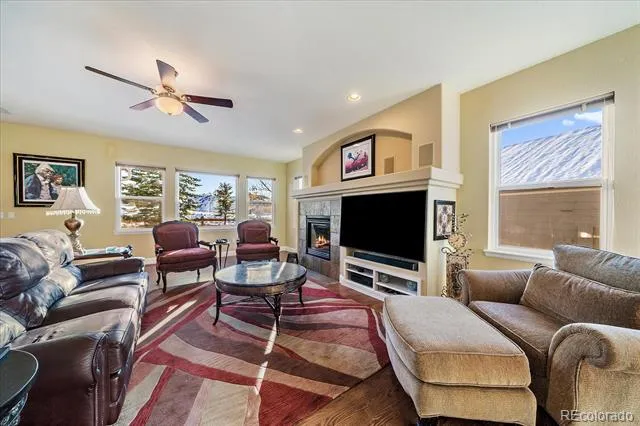 8251 S Quatar Circle Aurora, CO 80016