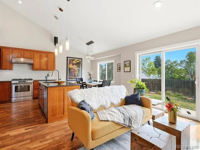 971 Vetch Circle Lafayette, CO 80026
