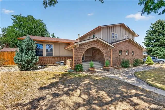 8117 S Lamar Court Littleton, CO 80128