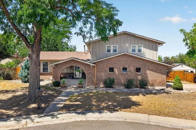 8117 S Lamar Court Littleton, CO 80128