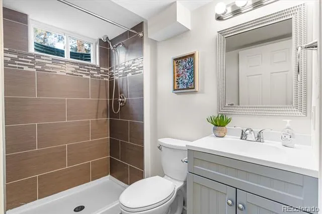 6764 Newland Street Arvada, CO 80003