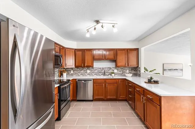 6764 Newland Street Arvada, CO 80003