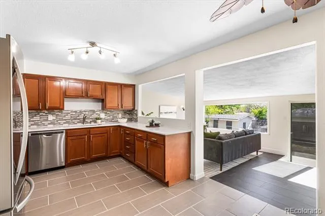 6764 Newland Street Arvada, CO 80003