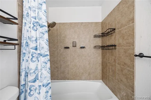 2105 Endicott Court Colorado Springs, CO 80916