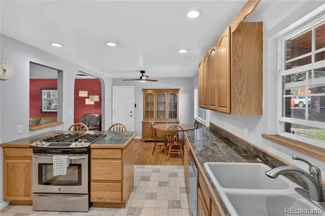 4977 S Perry Street Littleton, CO 80123