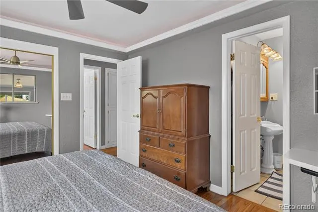 4977 S Perry Street Littleton, CO 80123