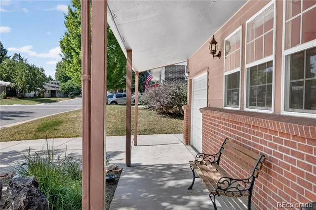 4977 S Perry Street Littleton, CO 80123
