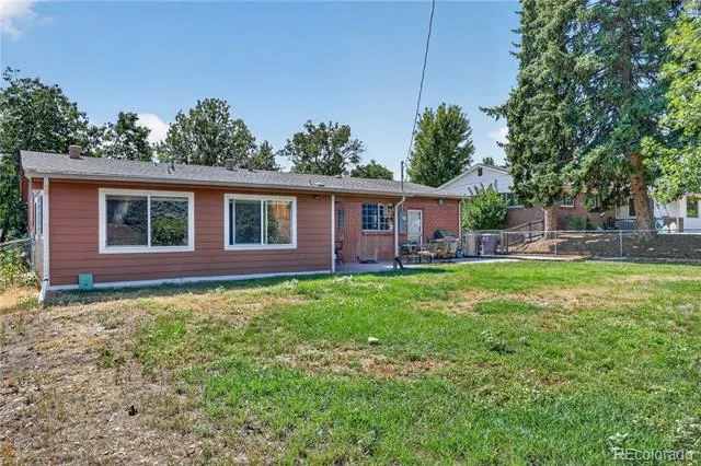 4977 S Perry Street Littleton, CO 80123