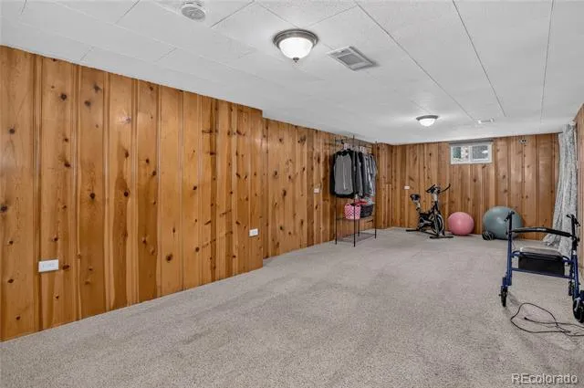 4737 Beach Court Denver, CO 80211