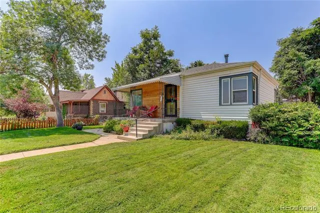 4737 Beach Court Denver, CO 80211
