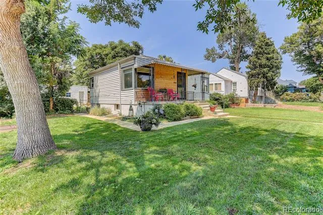 4737 Beach Court Denver, CO 80211