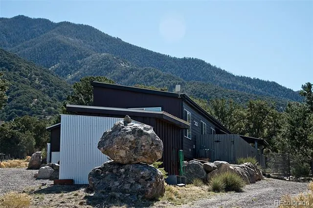 3572 Camino Baca Grande Crestone, CO 81131